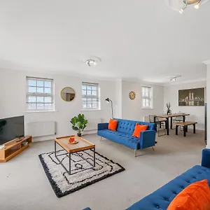 Stylish Duplex Penthouse Apartment